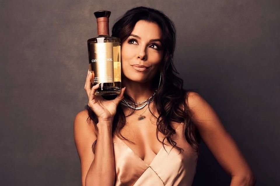 La marca de tequila de Eva Longoria enfrenta una demanda de 2 millones de dólares por presunto impago de una campaña publicitaria de lujo.