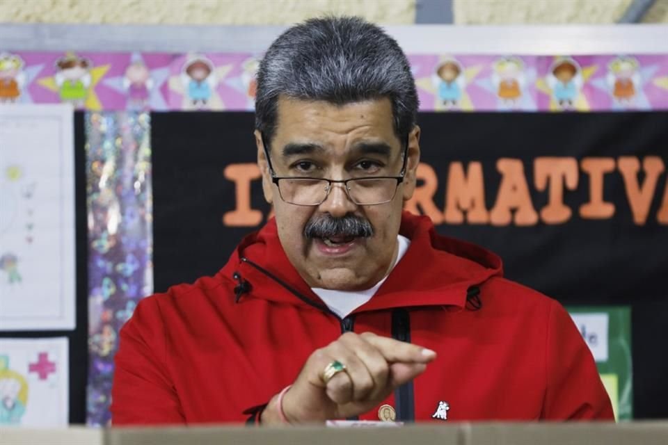 Presidenta Sheinbaum dijo que en México no hay investigaciones sobre supuesto vínculo de Maduro con el Cártel de Sinaloa, como acusa EU.