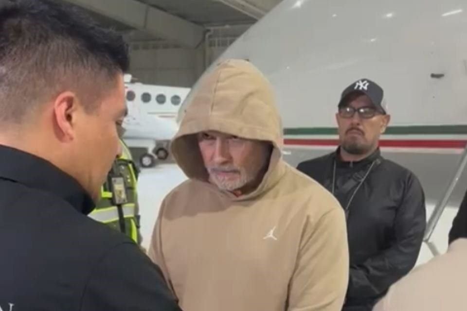 Eski Tabasco Güvenlik Bakanı Hernán Bermúdez Requena'yı Paraguay'dan taşıyan FGR Challenger 605 tipi uçak, Perşembe günü Meksika'nın Toluca eyaletine indi.