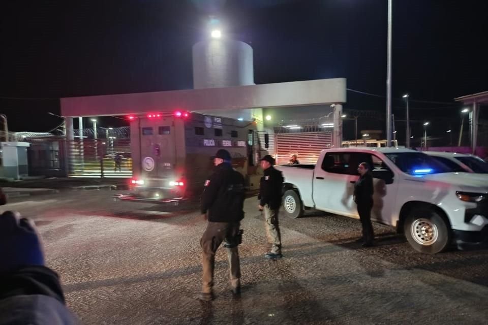 El ex Secretario de Seguridad de Tabasco ingresó llegó al penal a las 23:03 horas e ingresó 23:07.