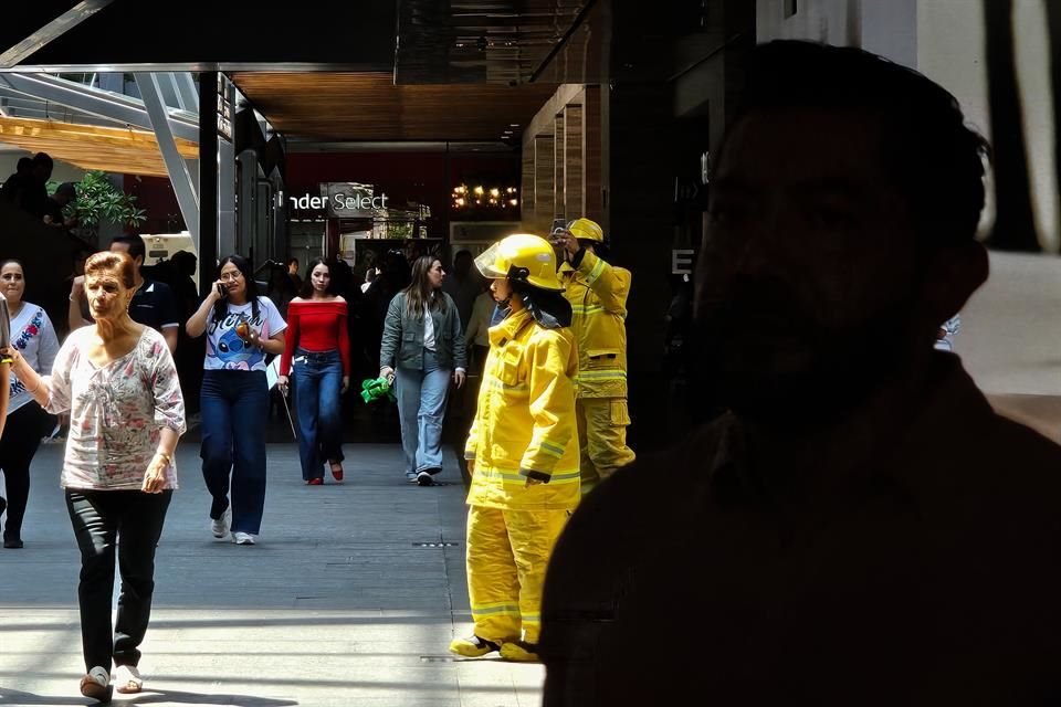 Simulacro en la Plaza Midtown.