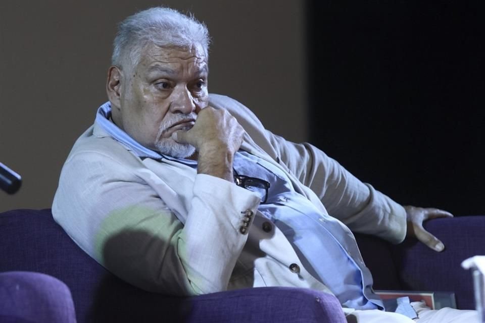 Joaquín Cosío ofreció una conferencia magistral, en el marco de la entrega de los Premios Ariel, en Puerto Vallarta.