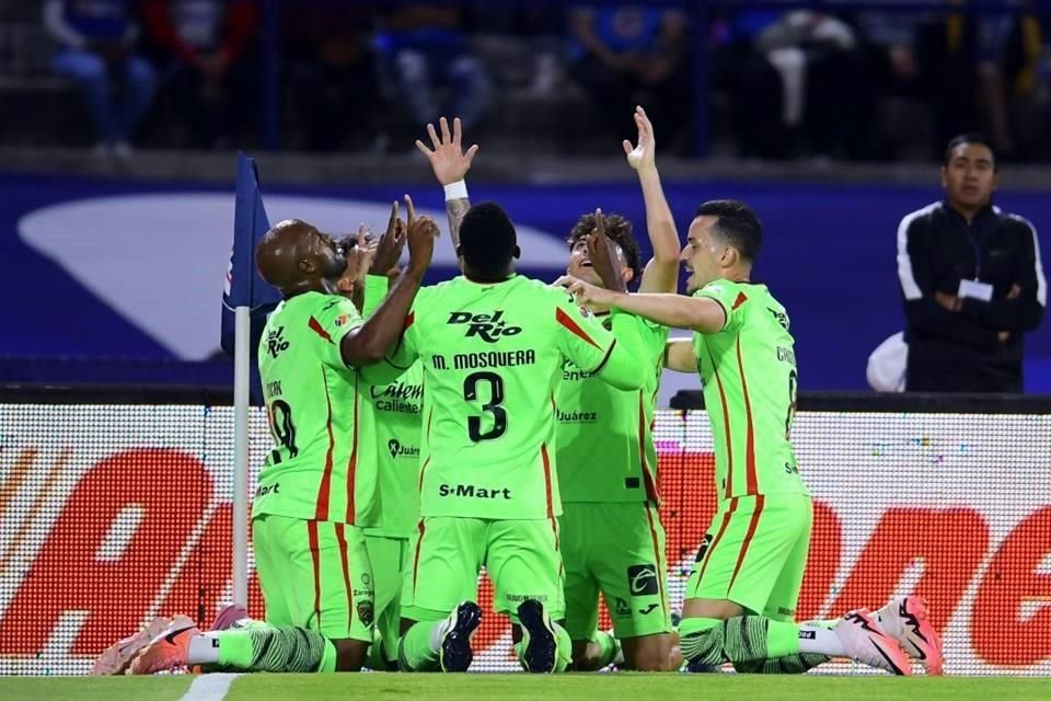 Los Bravos pusieron un susto a los celestes al ir ganando 2-1 antes de los 20 minutos de partido.