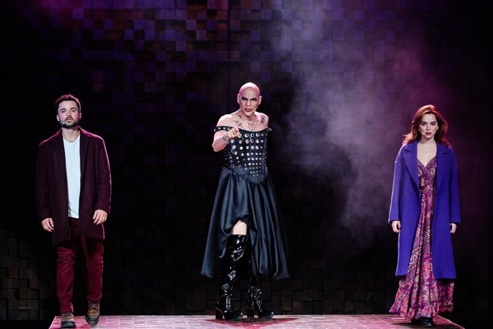 El musical 'Siete Veces Adiós' termina mañana su temporada en Guadalajara, con una conquista absoluta.