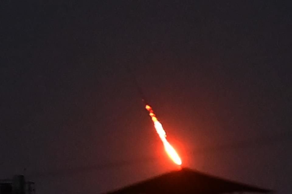 Rusia lanzó ataque a gran escala con misiles y drones sobre varias regiones de Ucrania y mató al menos a 3 personas e hirió a decenas más.