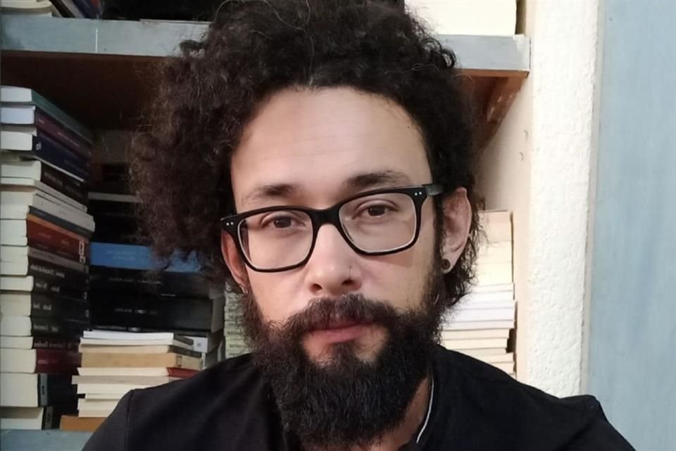 Alejandro Von Düben ha sido galardonado internacionalmente por su obra literaria.