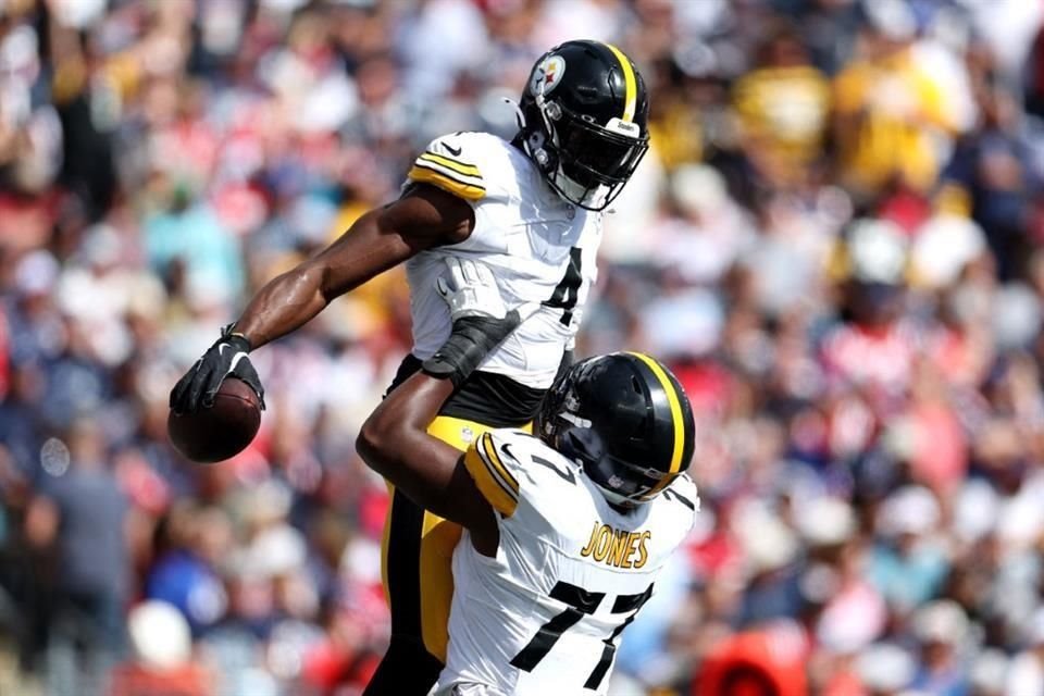 Un pase de Rodgers a DK Metcalf (4) puso al QB en el cuarto lugar solitario de más pases de touchdown.