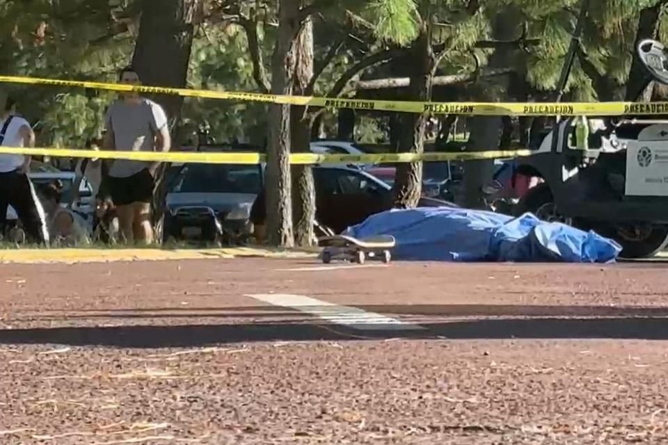 Un hombre de 48 años murió en el Parque Metropolitano, en la colonia La Estancia, tras sufrir un accidente mientras utilizaba una patineta.