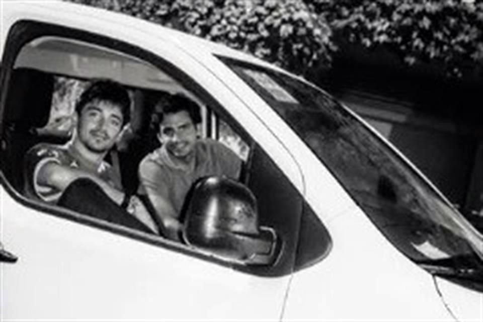Carlos Sainz y Charles Leclerc volvieron a Mónaco en una camioneta.