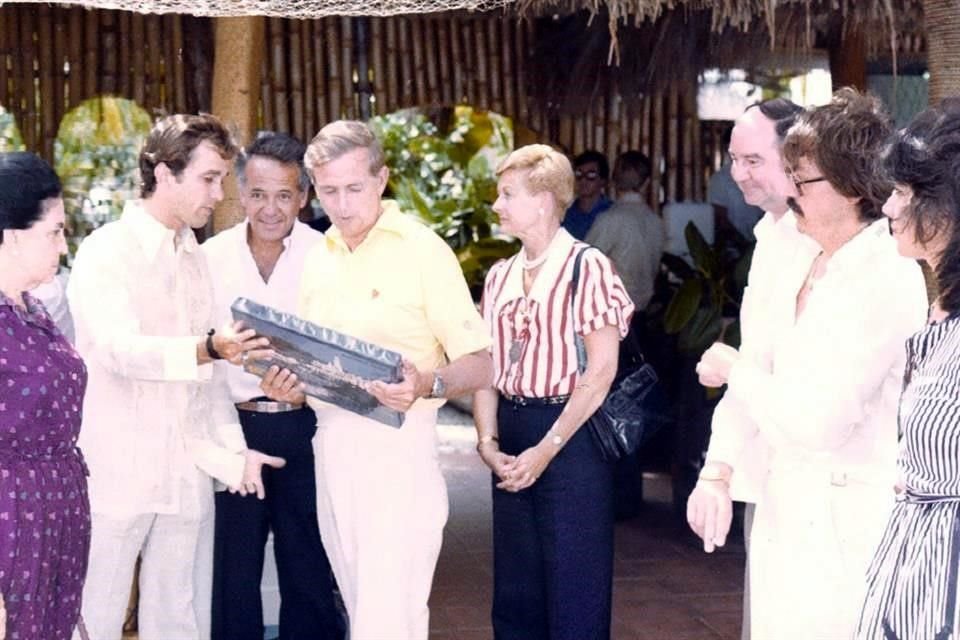 Mauricio con el empresario estadounidense Bill Marriott.