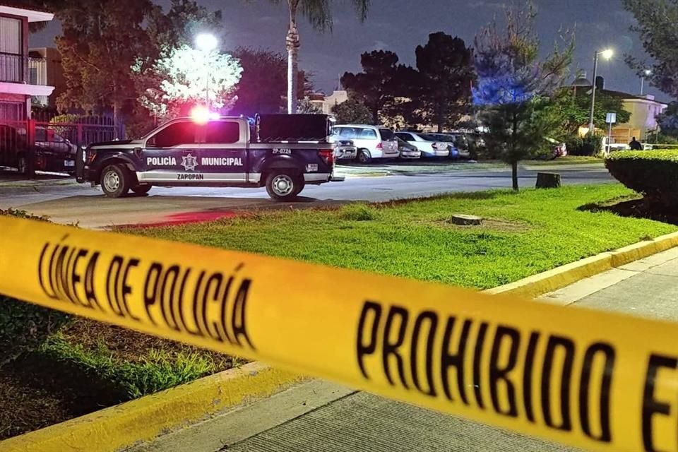 Un hombre que disparó contra policías e impactó a una patrulla fue abatido esta madrugada en la Colonia Horizontes de San Francisco, en Zapopan.