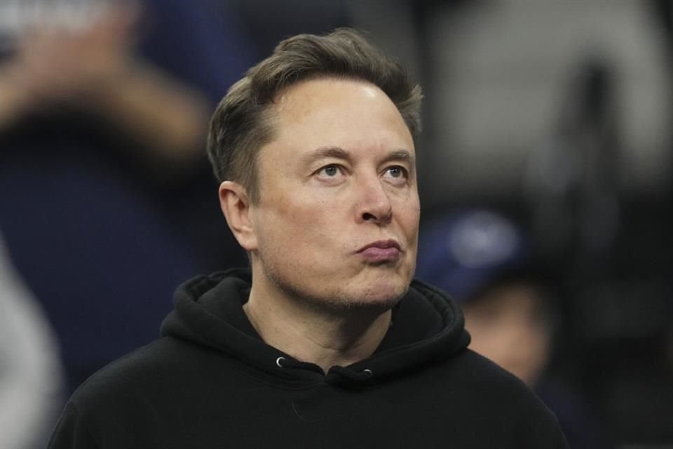 Una investigación del New York Times reveló que el padre de Elon Musk ha sido acusado al menos en cinco ocasiones de abuso sexual infantil.