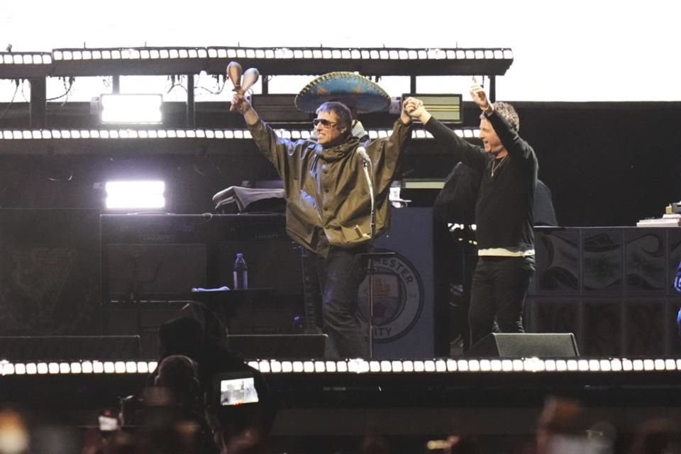 Los abogados de Gallagher aseguran que la periodista quiere aprovecharse de las ganancias del músico ahora que está inmerso en la actual gira de reunión de Oasis.