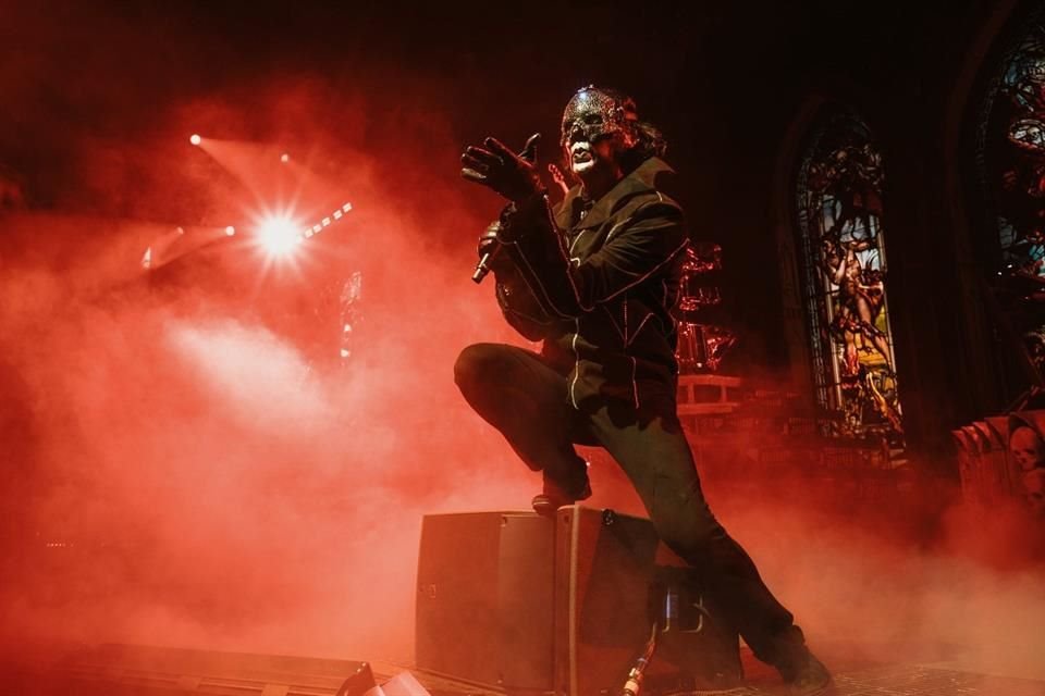 OCESA exhortó a los fans afectados a que revisaran las Políticas de Compra en el portal de Ticketmaster, en caso de tener dudas.