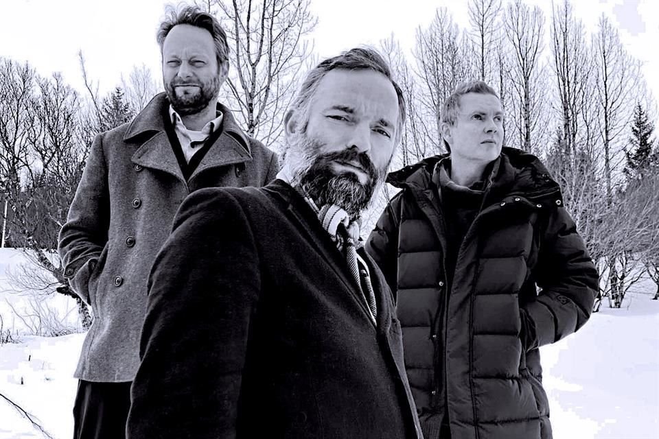 Sigur Rós es una de las bandas más populares de la música proveniente de Islandia, que integran Jónsi Birgisson, Georg Hólm y Kjartan Sveinsson.