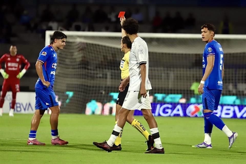 Luka Romero también se fue antes al vestidor.