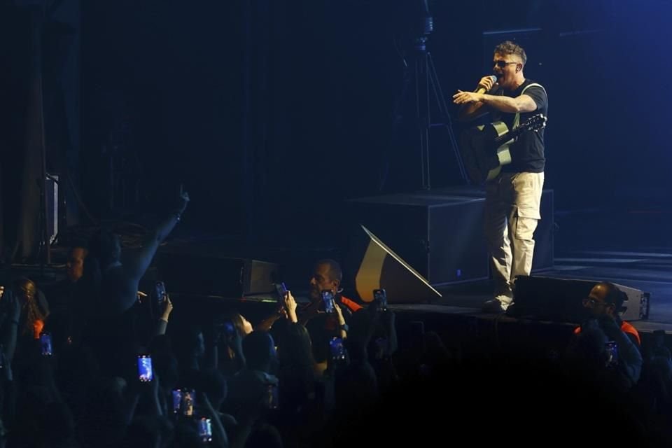 Alejandro Sanz en el Auditorio Telmex.