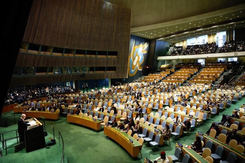 Miembros de delegaciones de la ONU abandonaron el pleno de la Asamblea antes del discurso de Netanyahu.