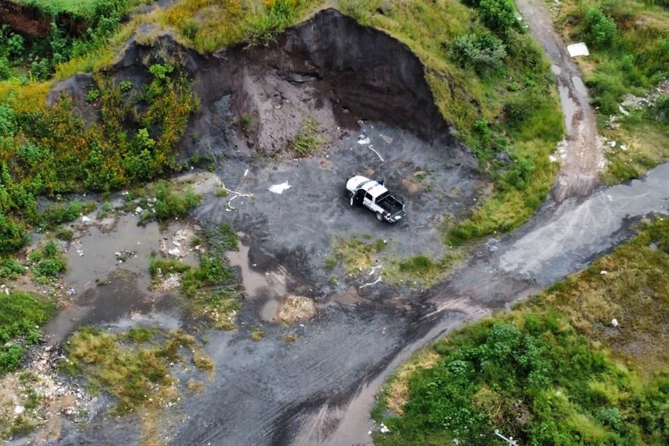 La tierra del cerro se reblandeció por las recientes lluvias y provocó que la vivienda colapsara, sepultando al joven.