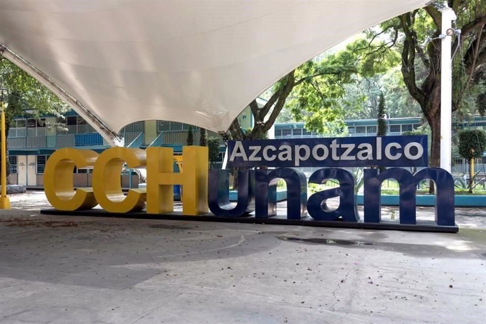 La suspensión es para que alumnos participen en  actividades programadas en memoria de los acontecimientos.