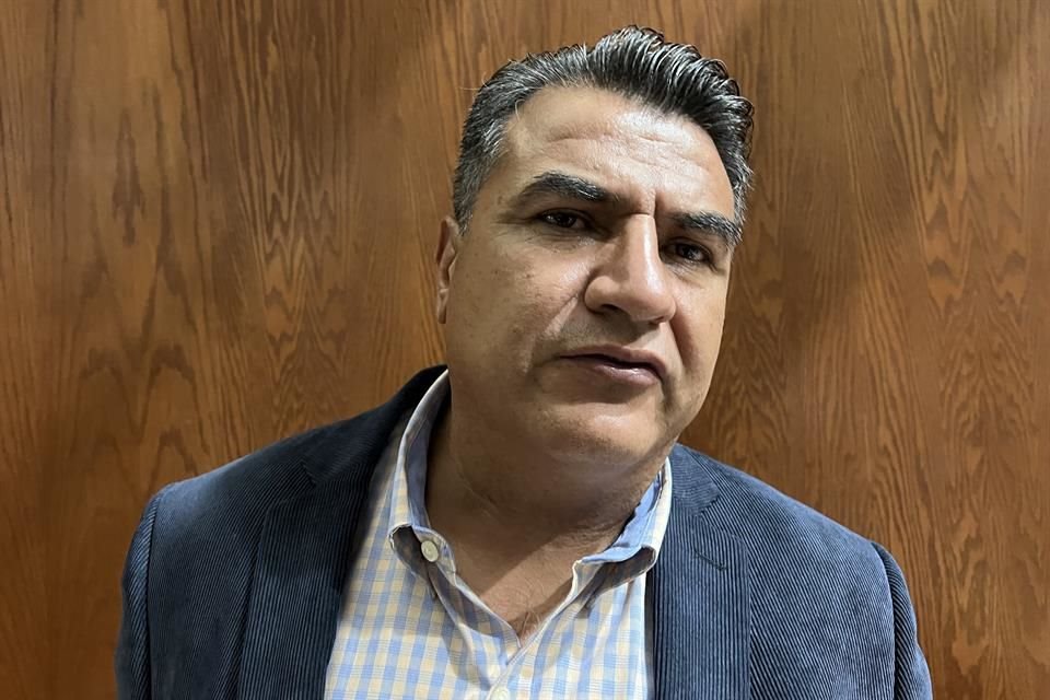 Miguel de la Rosa, diputado de Morena, impulsa reforma en Congreso local para garantizar acceso a Registro Civil en pueblos originarios.