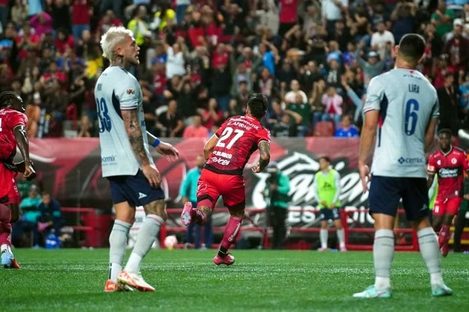 Los celestes sufrieron su primera derrota del Apertura 2025.