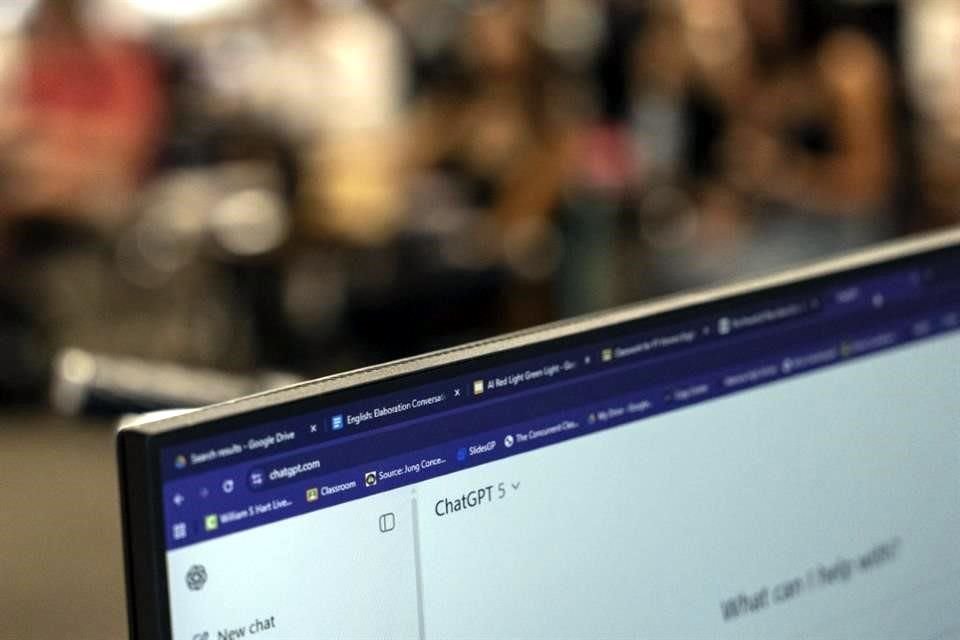 ChatGPT acumula más de 700 millones de usuarios desde su lanzamiento a finales de 2022.