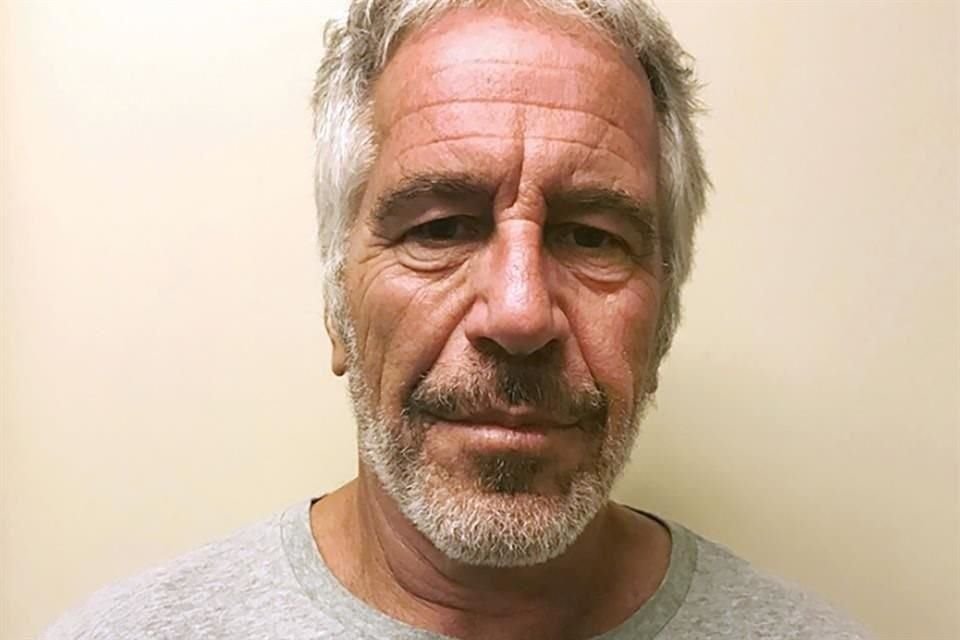 Pese a que Presidente Trump luchó para impedir su difusión, republicanos apoyaron iniciativa para publicar archivos sobre Jeffrey Epstein.