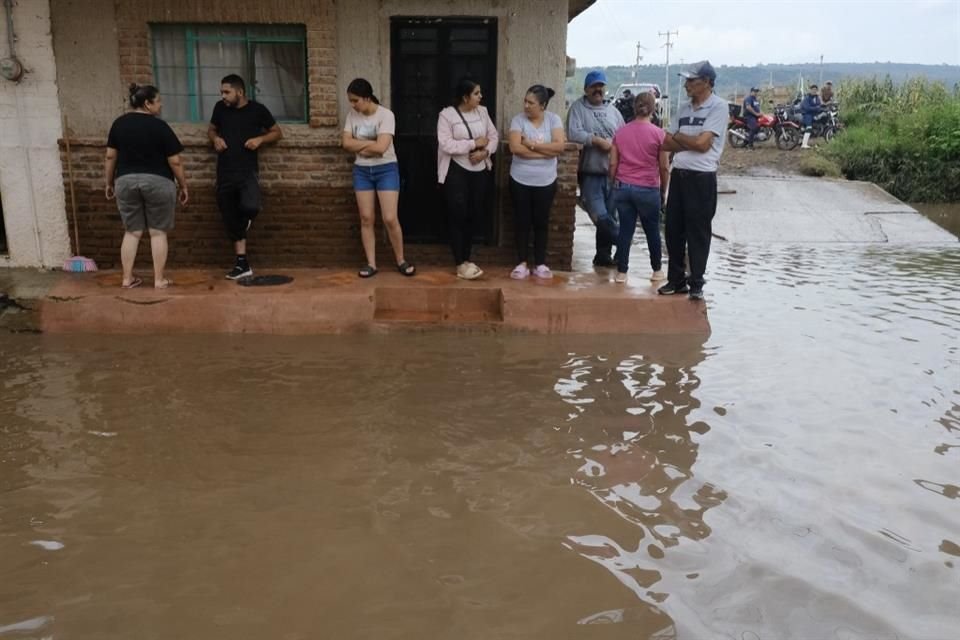 Con la declaratoria de emergencia para Tototlán se obtendrían recursos para reposición de menaje de casa a las familias afectadas.