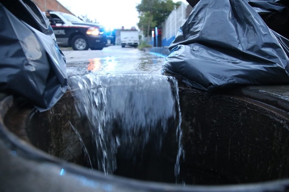 A poco más de dos meses de una tormenta devastadora en la zona de La Martinica, en Zapopan, vecinos volvieron a tener otra jornada de miedo.