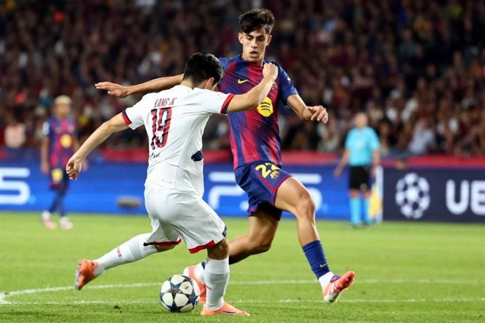 El campeón defensor salió con el punto de Barcelona.