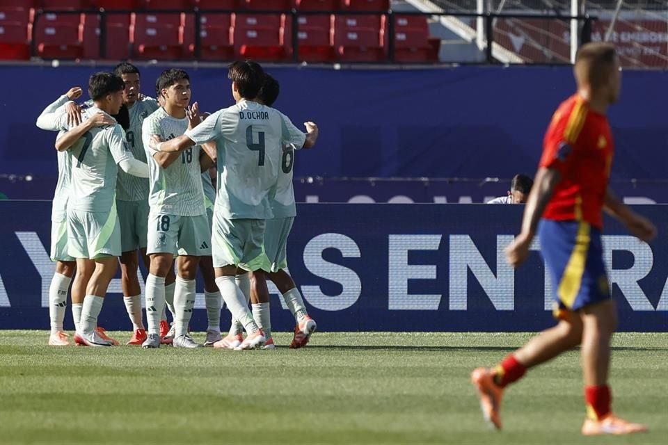 México se fue al frente en el marcador.