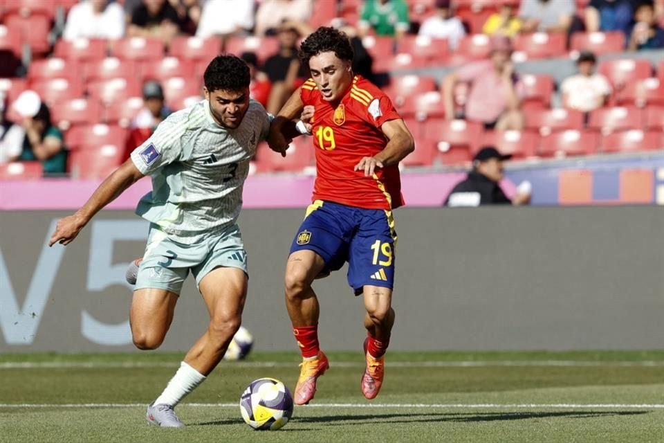 México le jugó de tú a tú a España.