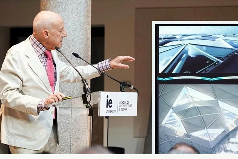 El arquitecto británico Norman Foster habló sobre las bondades de la arquitectura y el diseño.