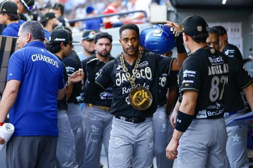 Los Charros de Jalisco pegaron primero en la mesa del Primer Playoffs al vencer 5-3 a los Sultanes de Monterrey.