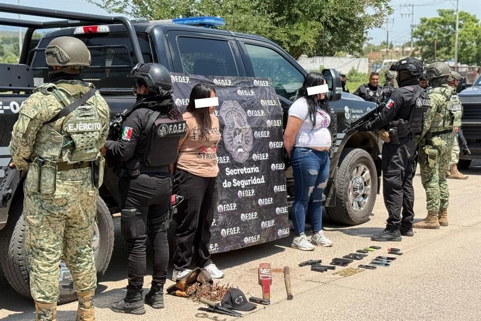 Su mamá la reconoció hace unos días en una fotografía de dos mujeres detenidas en El Arenal, Jalisco.