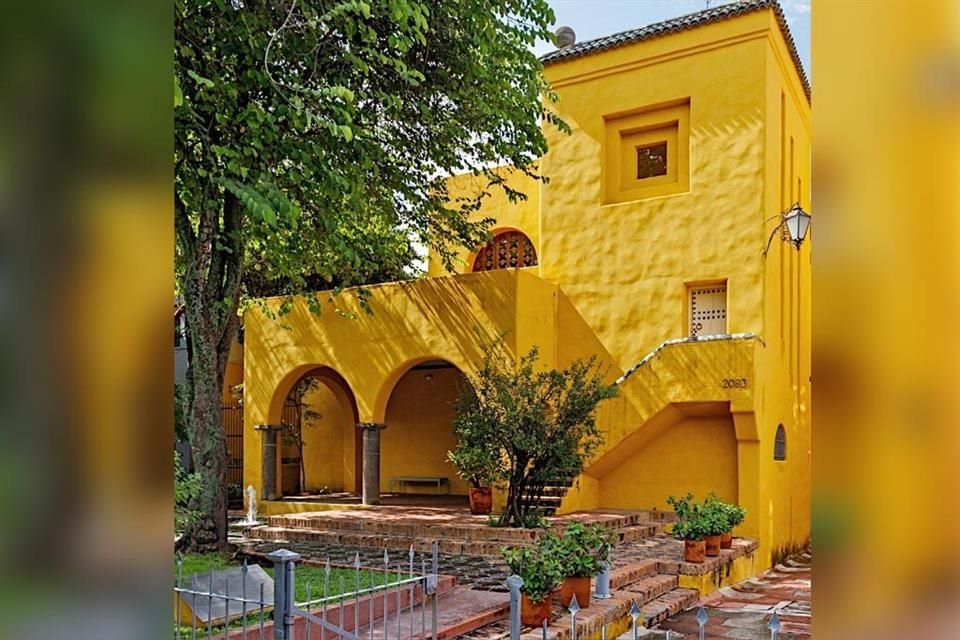 Het gebouw, gelegen in Colonia Americana, werd volledig gerenoveerd, waarbij zelfs de originele kleuren behouden bleven. De groene dakpannen werden opnieuw aangebracht.