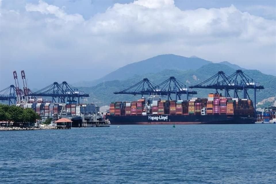 La presencia de este fenómeno se ha investigado en zonas como Barra de Navidad, en Jalisco y el Puerto de Manzanillo, en Colima.