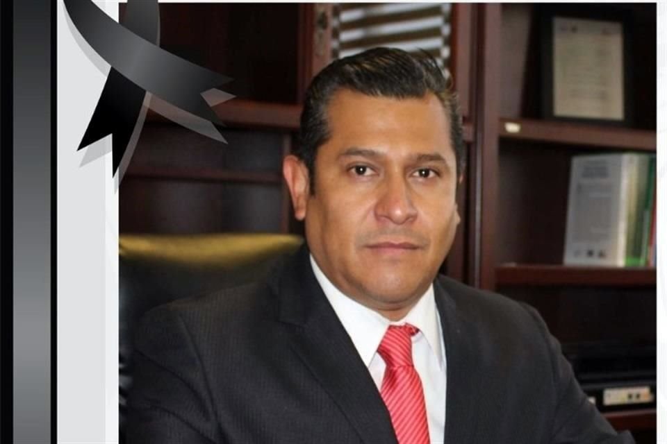 El cuerpo sin vida de Humberto Becerril, exrector de la Universidad Tecnológica de Tlaxcala (UTT), fue hallado junto a otra víctima en un predio abandonado en Santa Cruz Tlaxcala.