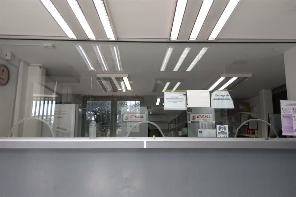 Reportan jubilados del Ipejal que faltan medicamentos para tratar la diabetes o el cáncer.