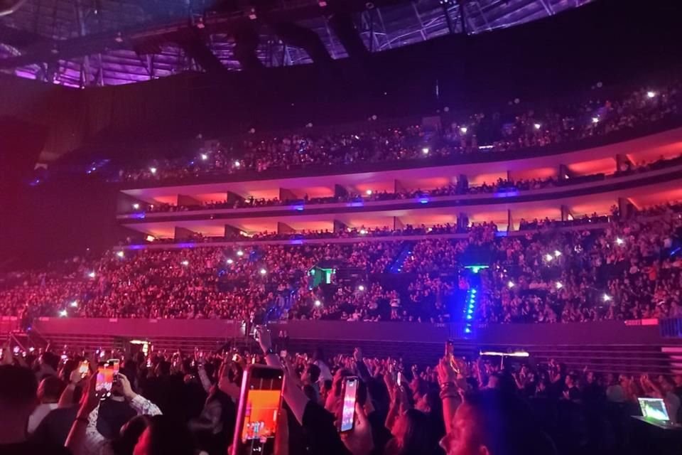 La Arena Guadalajara vibró la noche de este jueves con un concierto espectacular de Maroon 5.