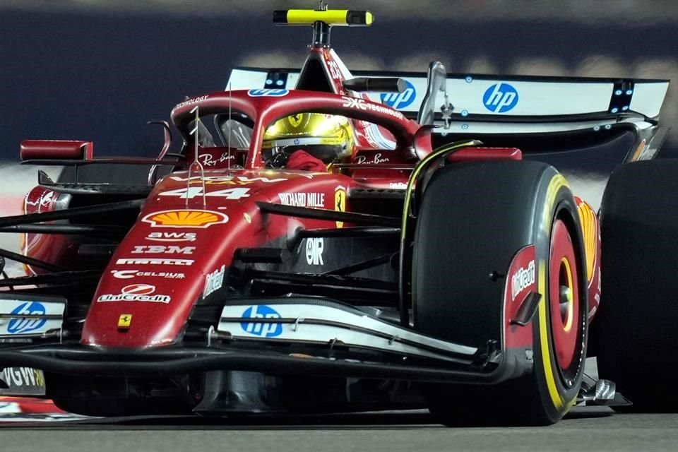 Ninguno de los Ferrari logró alcanzar el podio.