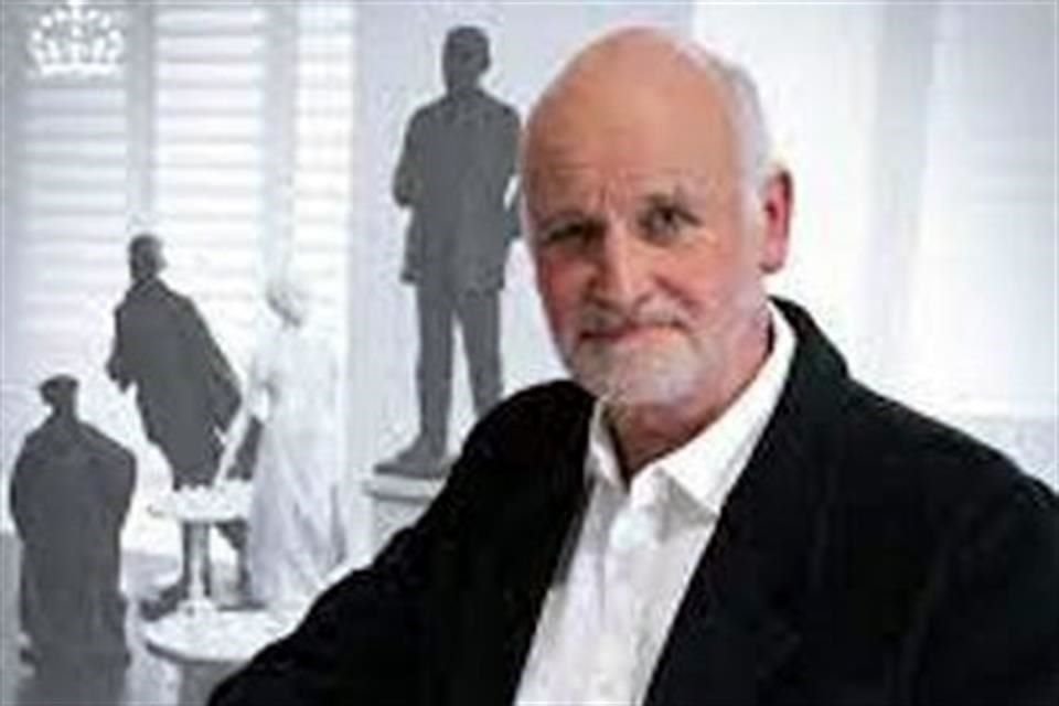 Martin Jennings tiene 68 años de edad.