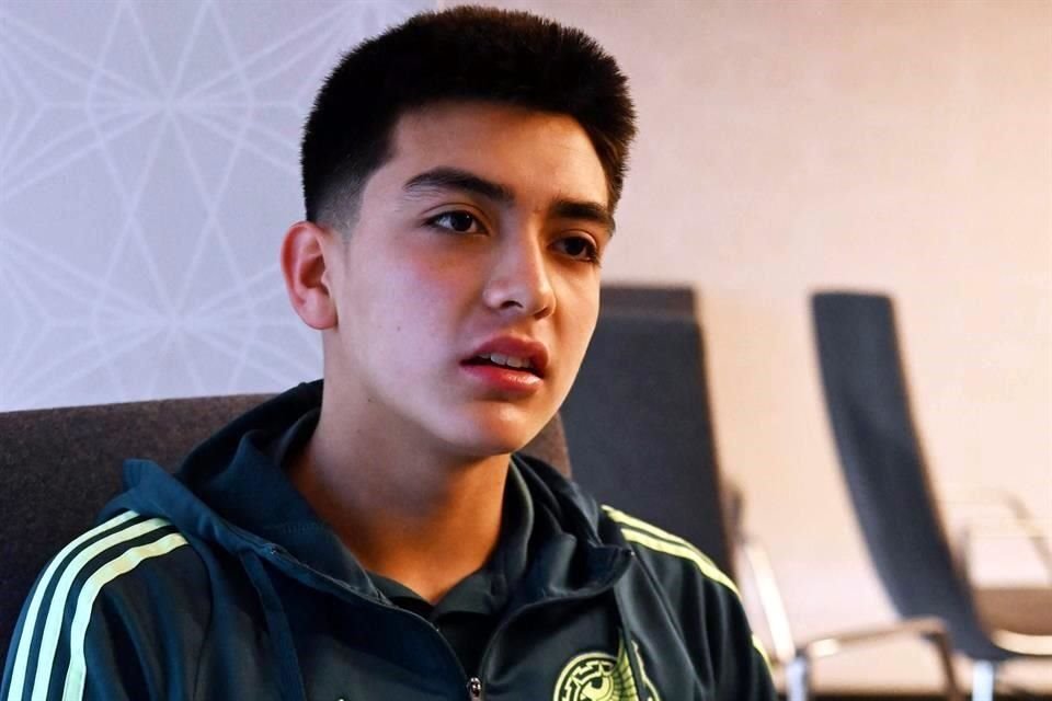 La afición no quiere que el adolescente sensación se pierda en el alcohol.