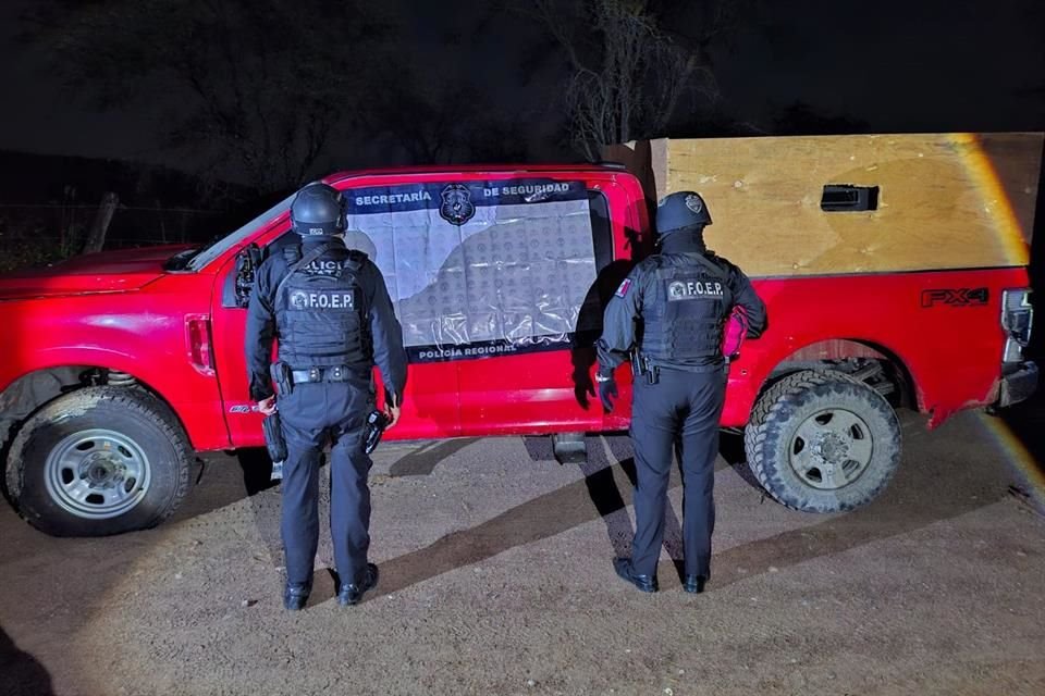 Una camioneta con blindaje artesanal y cartuchos de uso exclusivo de las Fuerzas Armadas fueron asegurados en Teocaltiche a banda criminal.