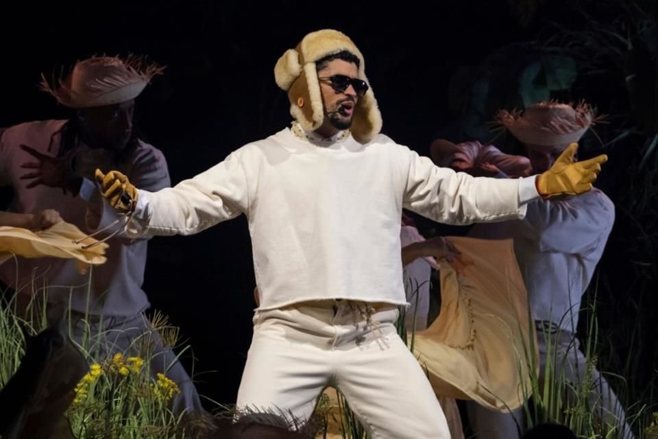 La revista Billboard reveló su lista de Mejores Artistas Latinos del Siglo 21, la cual es encabezada por el puertorriqueño Bad Bunny.