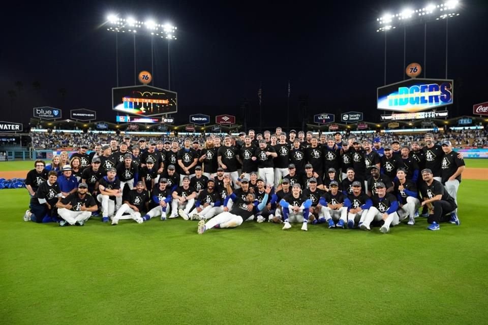 La foto del recuerdo en Los Ángeles.