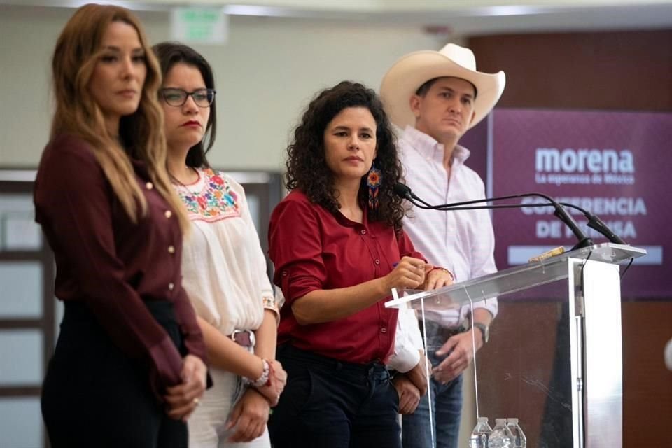 Luisa Alcalde, lideresa de Morena, anunció la expulsión de Hernán Bermúdez