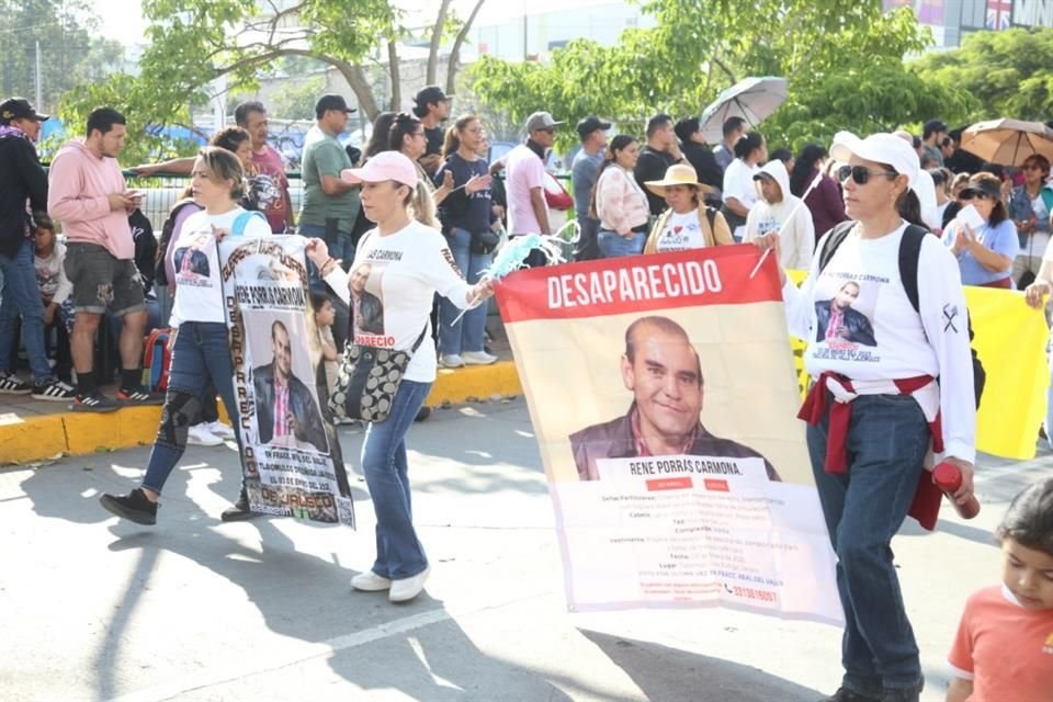 Los fieles piden el milagro de volver a ver a sus seres queridos.