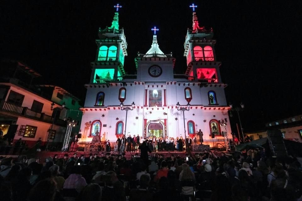 Estreno de Cavalleria Rusticana en la Parroquia de San Cristóbal en Mazamitla.